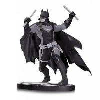 Batman Nicola Scott Black & White Statue