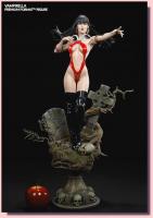 Vampirella Premium Format Figure