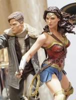 Wonder Woman Gal Gadot & Steve Trevor Chris Pine Movie Statue Set 