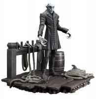 Nosferatu The Vampire Par Excellence The Coming on Board Statue 