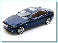 BMW 550i Tiefseeblau 1/18 Dark Blue Die-Cast Vehicle