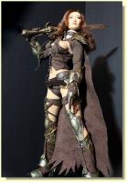 Huntress Brown Costume Sixth Scale Deluxe Collector Figure