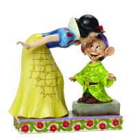 Snow White Kissing Dopey Statue