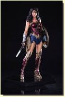 Wonder Woman Gal Gadot Collectible Figure  11/2016