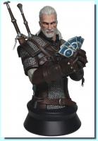 Geralt Playing Gwent Bust   03/2017