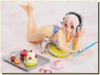 Super Sonico Sweets and Bikini Statue