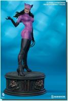 Catwoman Premium Format Classic Figure 