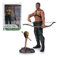 Oliver Queen with Bow & Totem Action Figure